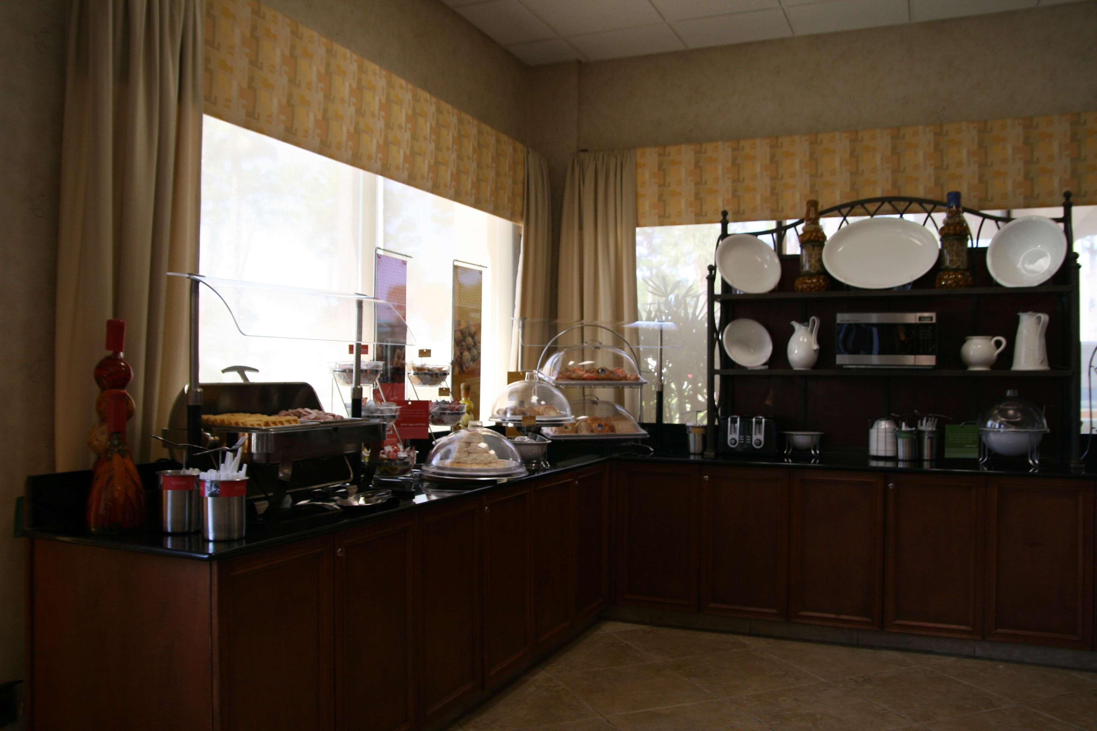 Hampton Inn Daytona Speedway-Airport Daytona Beach Restaurant photo