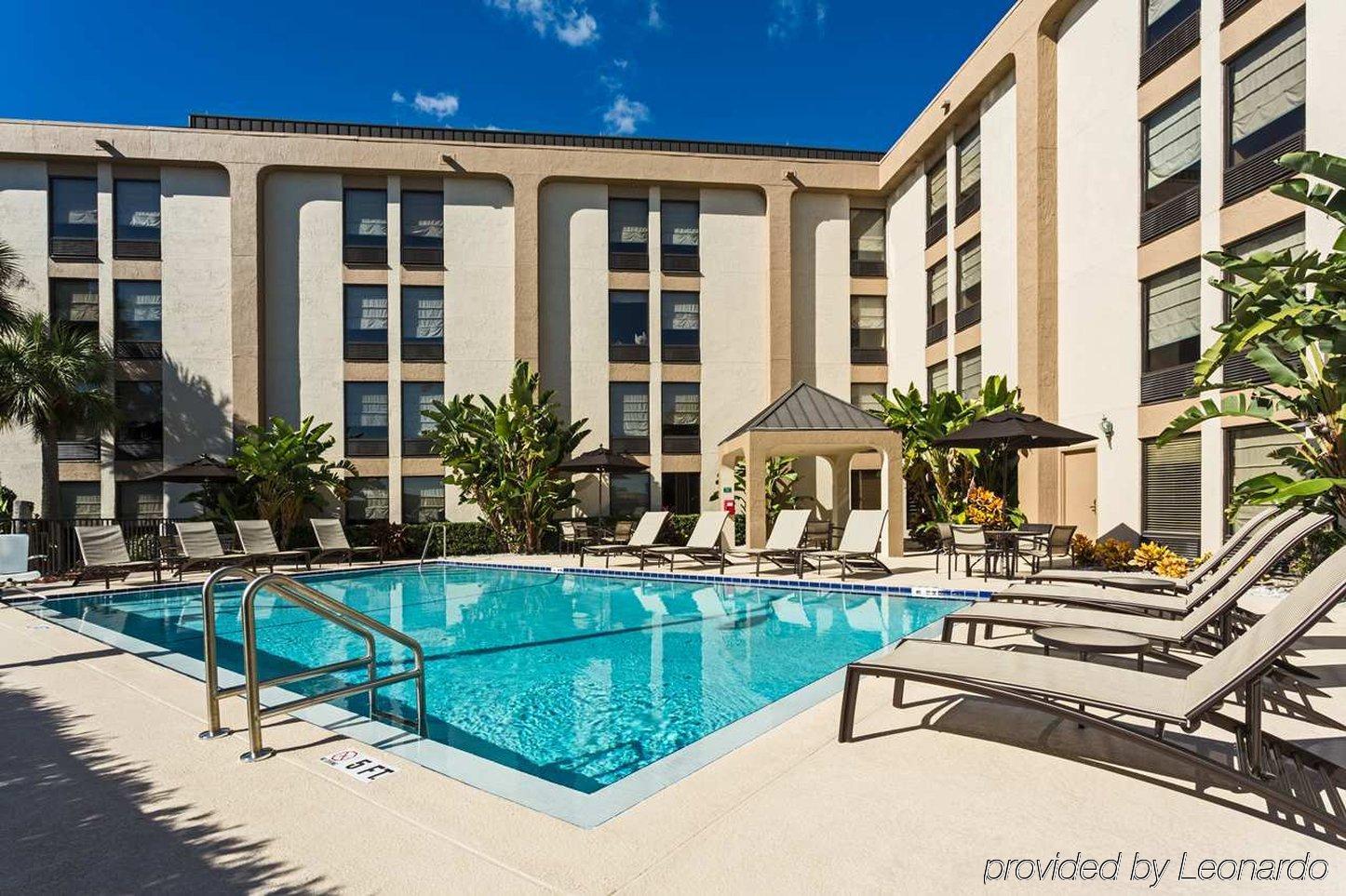 Hampton Inn Daytona Speedway-Airport Daytona Beach Exterior photo