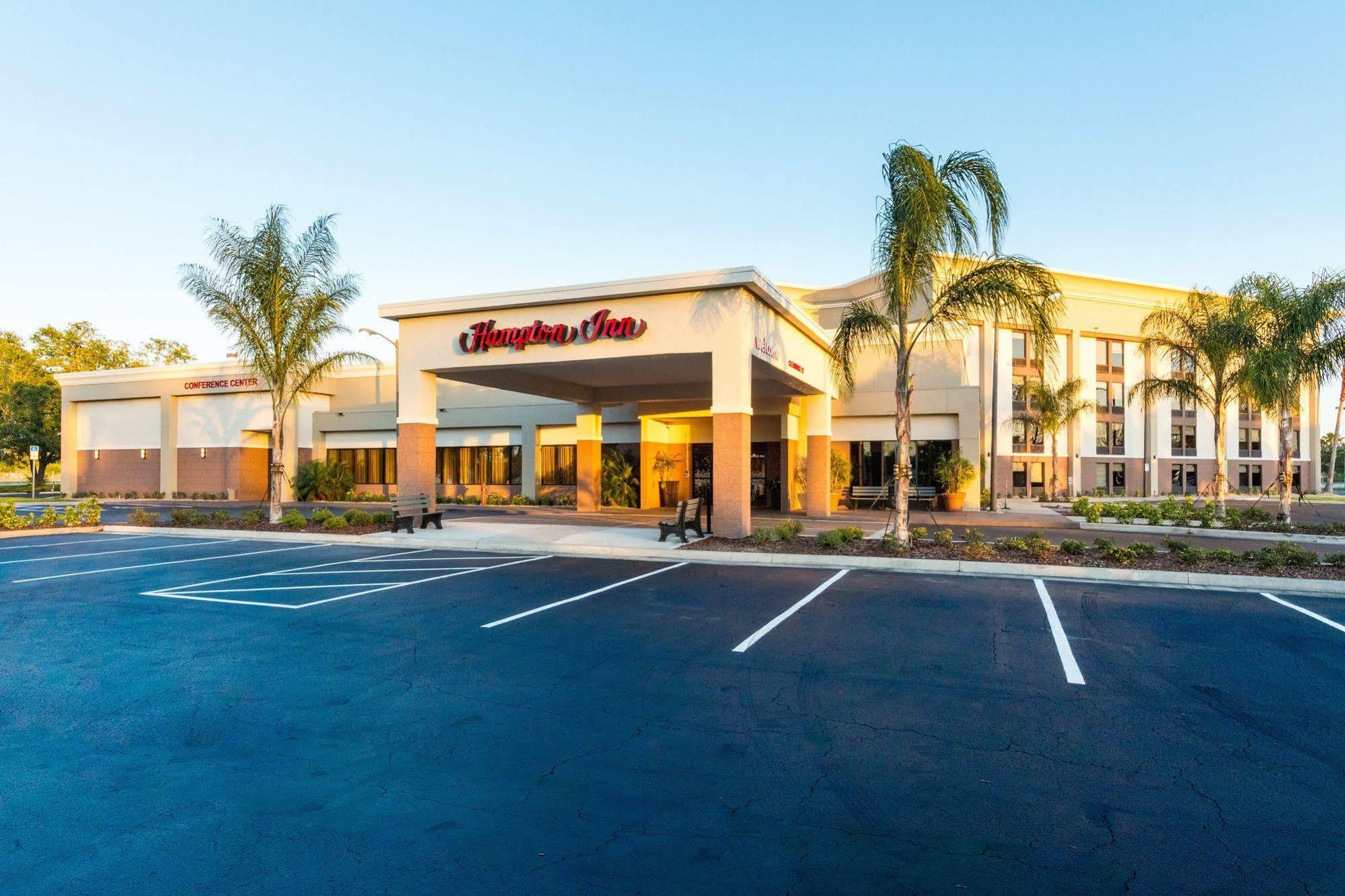 Hampton Inn Daytona Speedway-Airport Daytona Beach Exterior photo